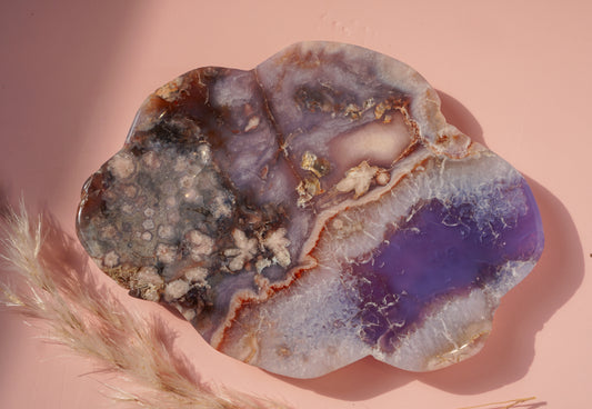 Blue Flower Agate dish with violet banding and white druzy flower formations, close-up detail